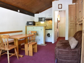 Studio central avec parking et balcon, proche commerces et téléphérique - FR-1-464-151